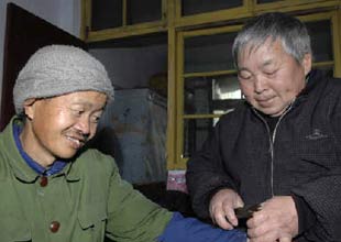 謝延信 一諾三十年替亡妻盡孝