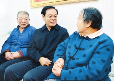 王儒林：強化工作措施 解決突出問題 確保群眾過上歡樂祥和安全的節(jié)日