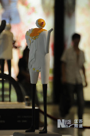 南京：商業區雕塑展 呼吁綠色環保