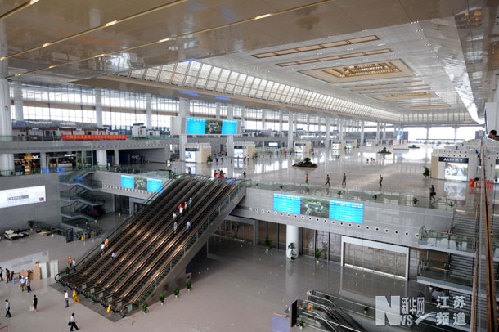 京滬高鐵南京南站通過運前檢查 售票系統啟用