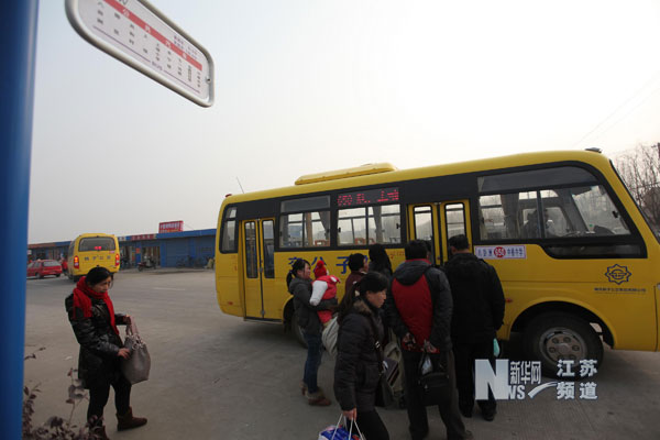 南京八卦洲“村村通”公交線路正式投入運(yùn)營
