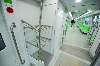 南京機(jī)場(chǎng)輕軌2014年8月之前開通 到南京南站半小時(shí)