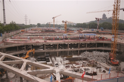 工地挖出鐵錨槳葉“燃燒瓶” 明朝最大的龍江船廠找到了？