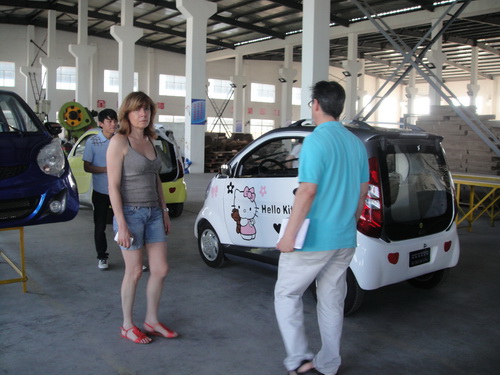 綠色節能舒適實惠 凱撒電動轎車備受青睞