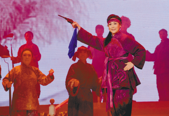 沈陽(yáng)市舉行喜迎十八大專題文藝晚會(huì)