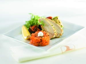 云端之上味蕾起飛 盤點航空公司招牌飛機餐