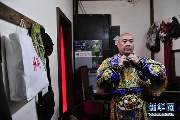 川劇絕活：那一瞬的浪漫