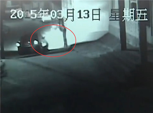 蓬萊一男子自家門口身亡 肇事者系死者多年好友(圖)