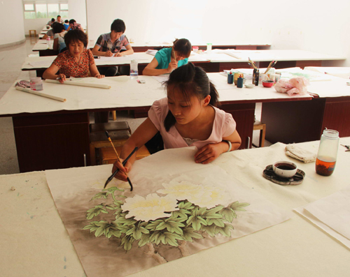 山東菏澤：政府免費授技 農民成了繪畫大師“月薪”過萬