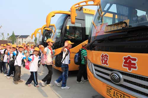 [專稿] 浙江德清購置美式校車為學生保駕護航