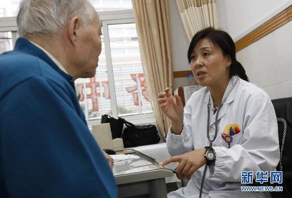 上海浦東推行全科醫生服務社區模式 近50萬戶家庭受益