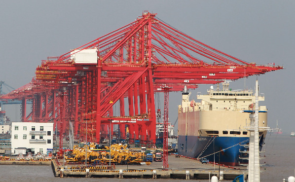 上海港集裝箱吞吐量今年預計仍可超3000萬標箱