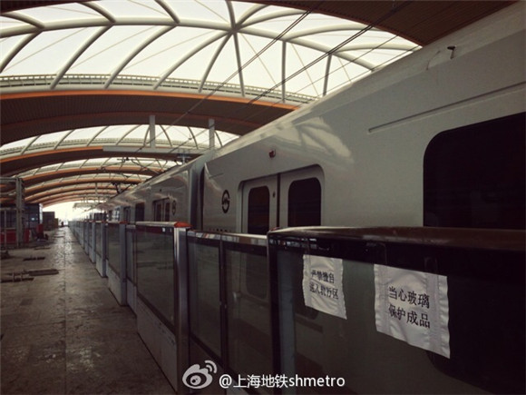 滬迪士尼地鐵列車不萌 回應(yīng)：是11號(hào)線一部分|圖