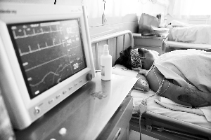 女子被撞倒央求“不要碾死我” 司機(jī)稱其沒(méi)說(shuō)過(guò)