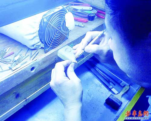 鉆戒加工暴利調(diào)查:萬元鉆戒造價不足三千元(圖)