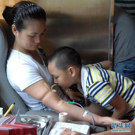 千方百計(jì)救治甬溫線事故傷者:1人1專家 1人1方案