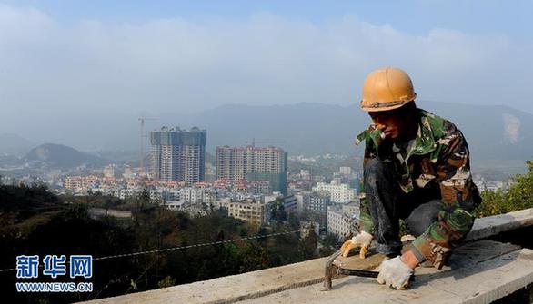 本網(wǎng)記者走基層 見(jiàn)證甕安二十四小時(shí)