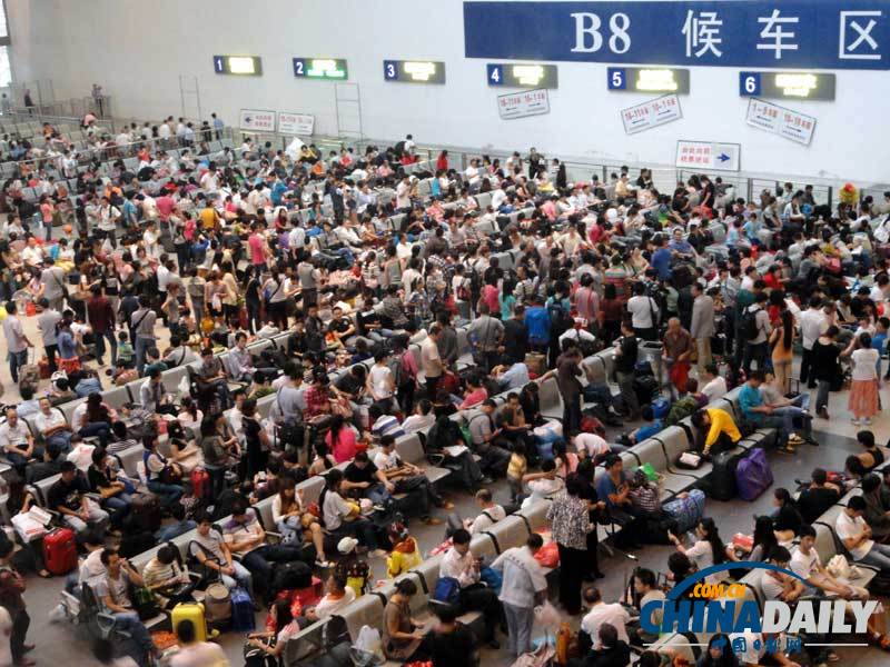 2012年中秋和國慶期間全國鐵路旅客運輸啟動