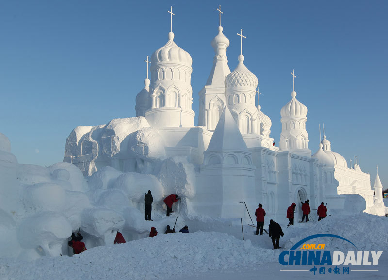 長(zhǎng)春國(guó)際瓦薩滑雪節(jié)即將開幕 大型雪雕現(xiàn)雛形