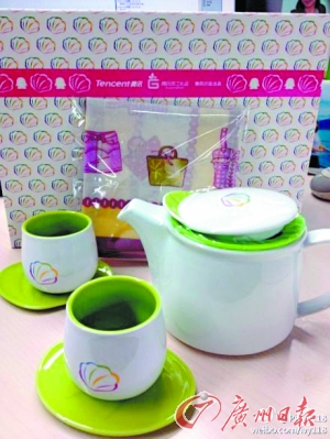 七成女網友“三八”沒假放 放假話題引數十萬網友討論