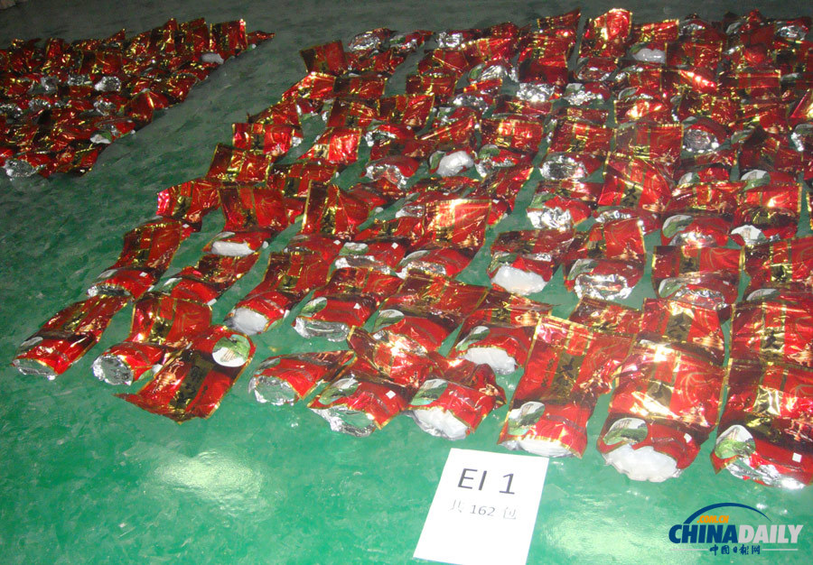 福州破獲特大走私毒品案 木雕內(nèi)藏K粉1.07噸