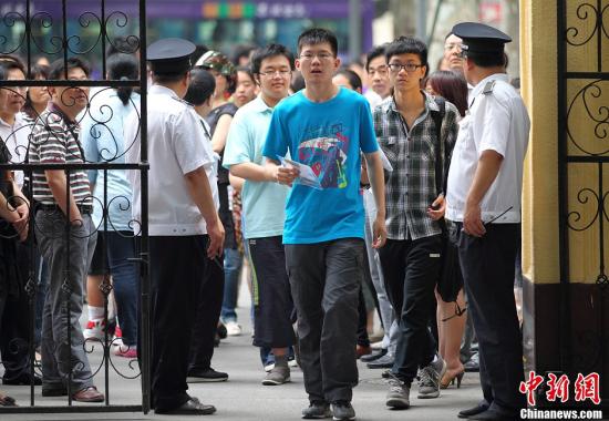 912萬考生今赴高考 最嚴防作弊手段加人性化服務