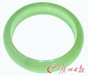 芙蓉種翡翠冒充冰種價翻三四倍（圖）