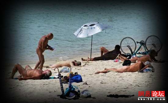 三亞現全裸天體海灘 堪比海天盛宴