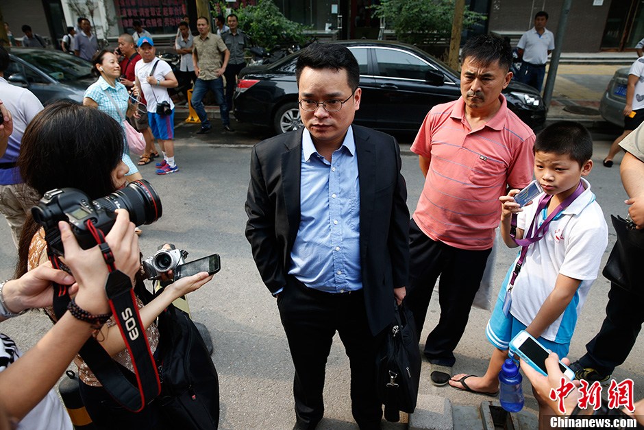 李某某案內情：李某某率先性侵 受害人是兼職駐場