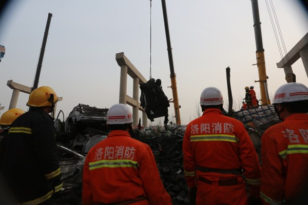 河南連霍大橋垮塌致10死 9個月未公布處理結果