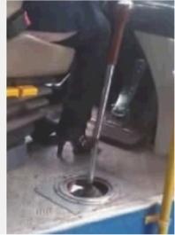 公交女司機穿5cm高跟鞋開車 交警:扣2分罰50(圖)