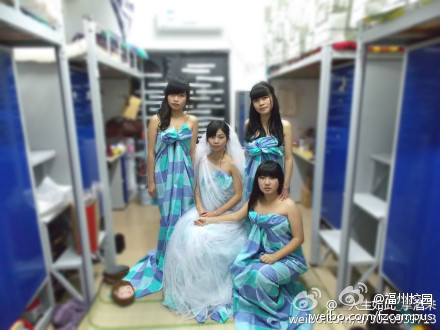 福州女大學生拍床單“婚紗”照 網友狂點贊(圖)