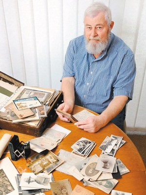 英國清潔工垃圾場里挖出一戰老照片 搖身變土豪