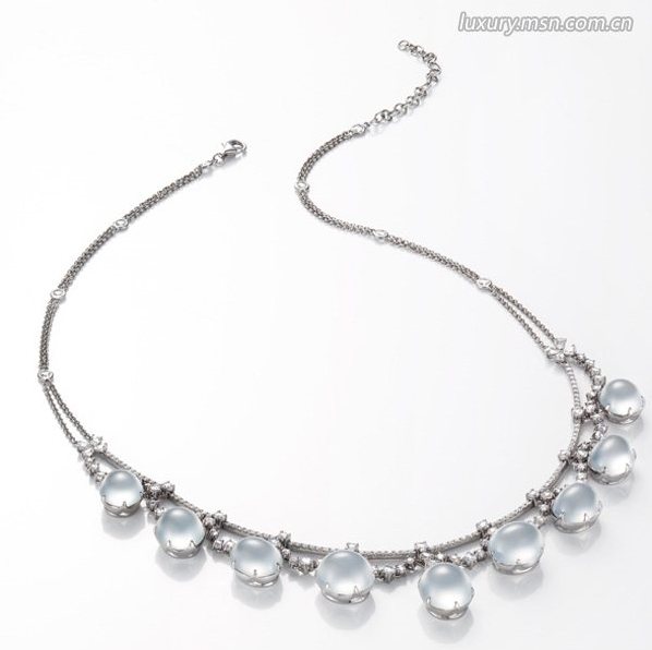 十款頂級奢品溫馨閃耀致敬母親節