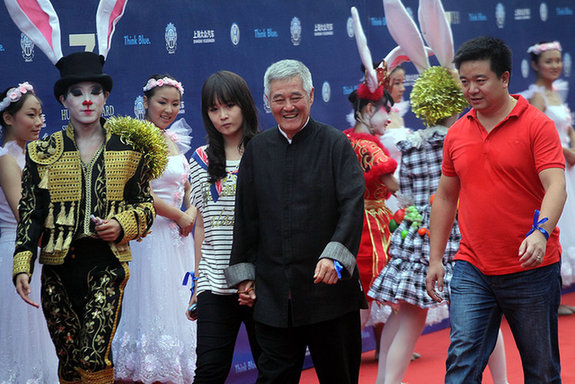 眾星出席華鼎獎紅毯 趙本山首次攜15歲女兒走紅毯