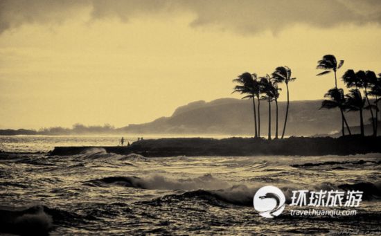 驚險(xiǎn)刺激！盤點(diǎn)世界最美沖浪地