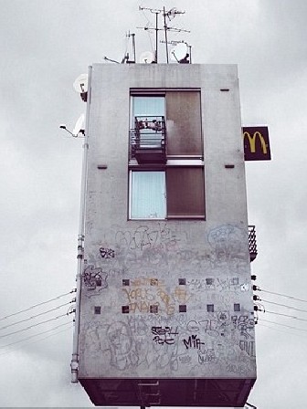 法藝術家送建筑