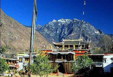 探秘四川神秘女王谷 一女可嫁多夫奇葩習(xí)俗