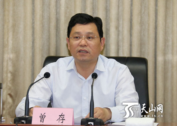 喀什啟動縣處級以上領導干部“三嚴三實”專題教育活動