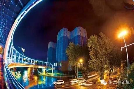 伊犁零距離：伊犁：藍與綠，你不曾遇到的純粹