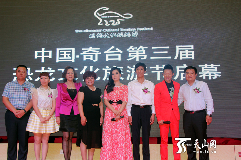 “恐龍之鄉”奇臺再吹集結號 將現麥海萬人齊唱