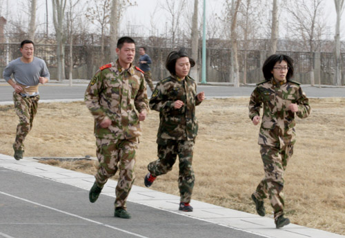 克拉瑪依：沙場點兵訓練忙