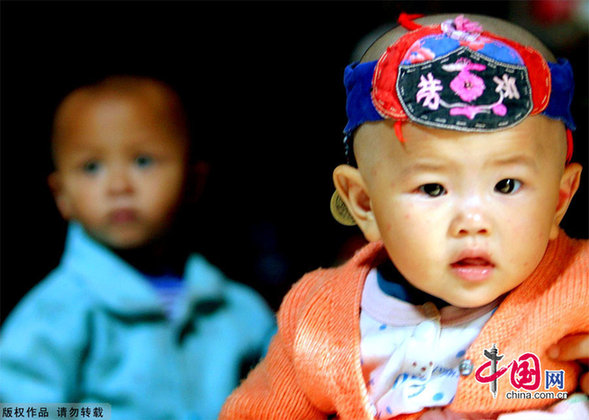 絨圈：頭上的童年[組圖]