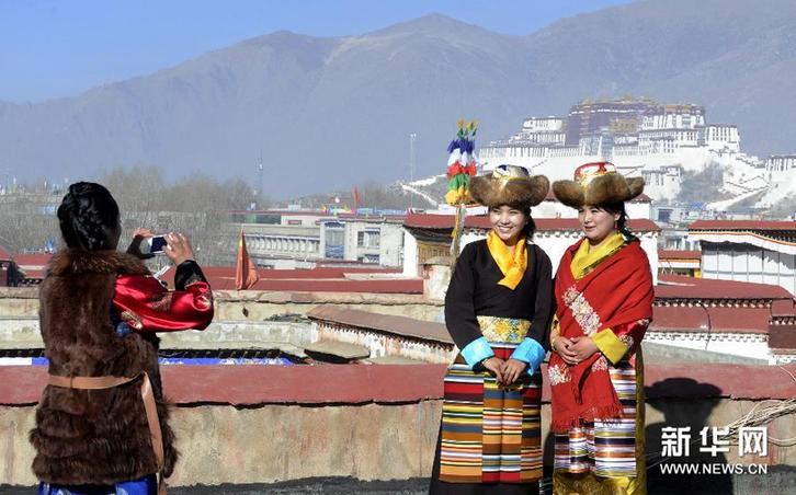 拉薩老城區年味正濃