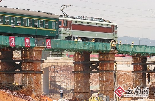 海陸空立體交通構(gòu)筑橋頭堡“大通道”