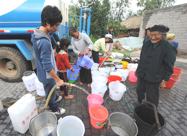 云南昭通持續(xù)干旱七個月