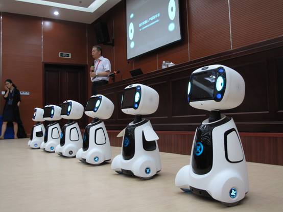 游爾公司發布新型服務機器人YOBY