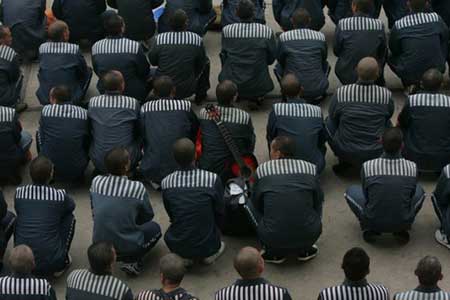3,000 prisoners to be transferred in certral China