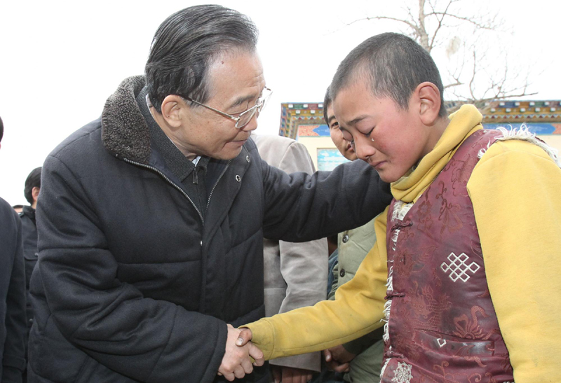 Photos: Yushu quake and rescue efforts