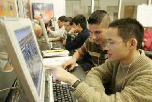 美國亞利桑那州立大學跨越大洋尋找優秀太空少年